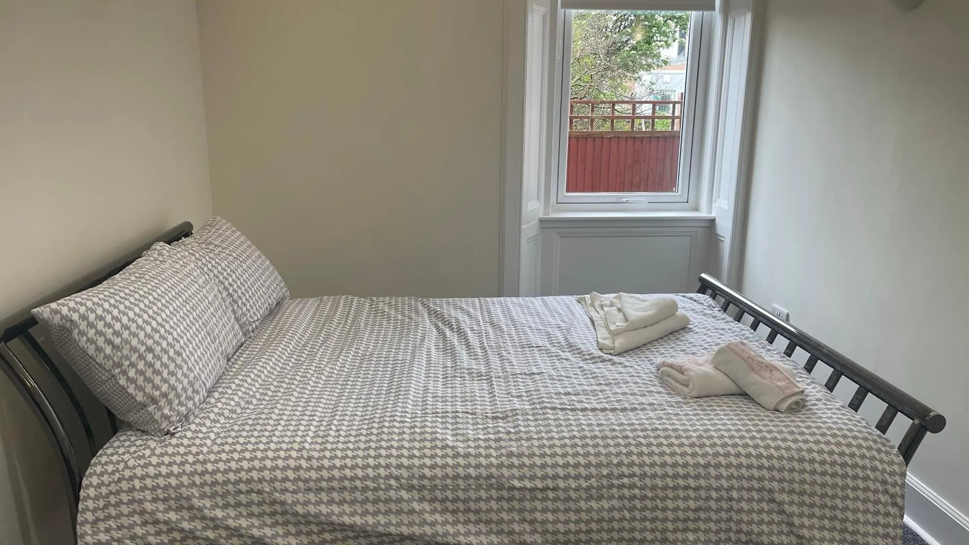 Entire Victorian House Edinburgh 2Br - 4 Guests Apartman